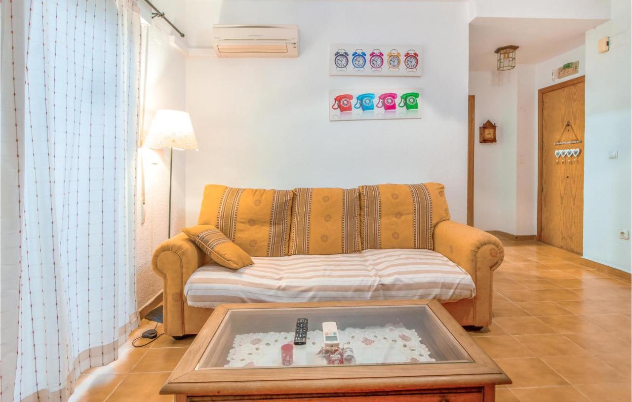 1 Bedroom Nice Apartment In サンタ・ポラ エクステリア 写真